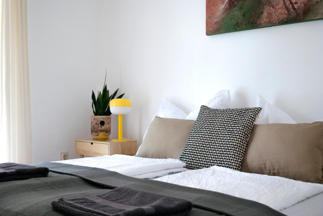 Endretro Apartments Шиофок Экстерьер фото