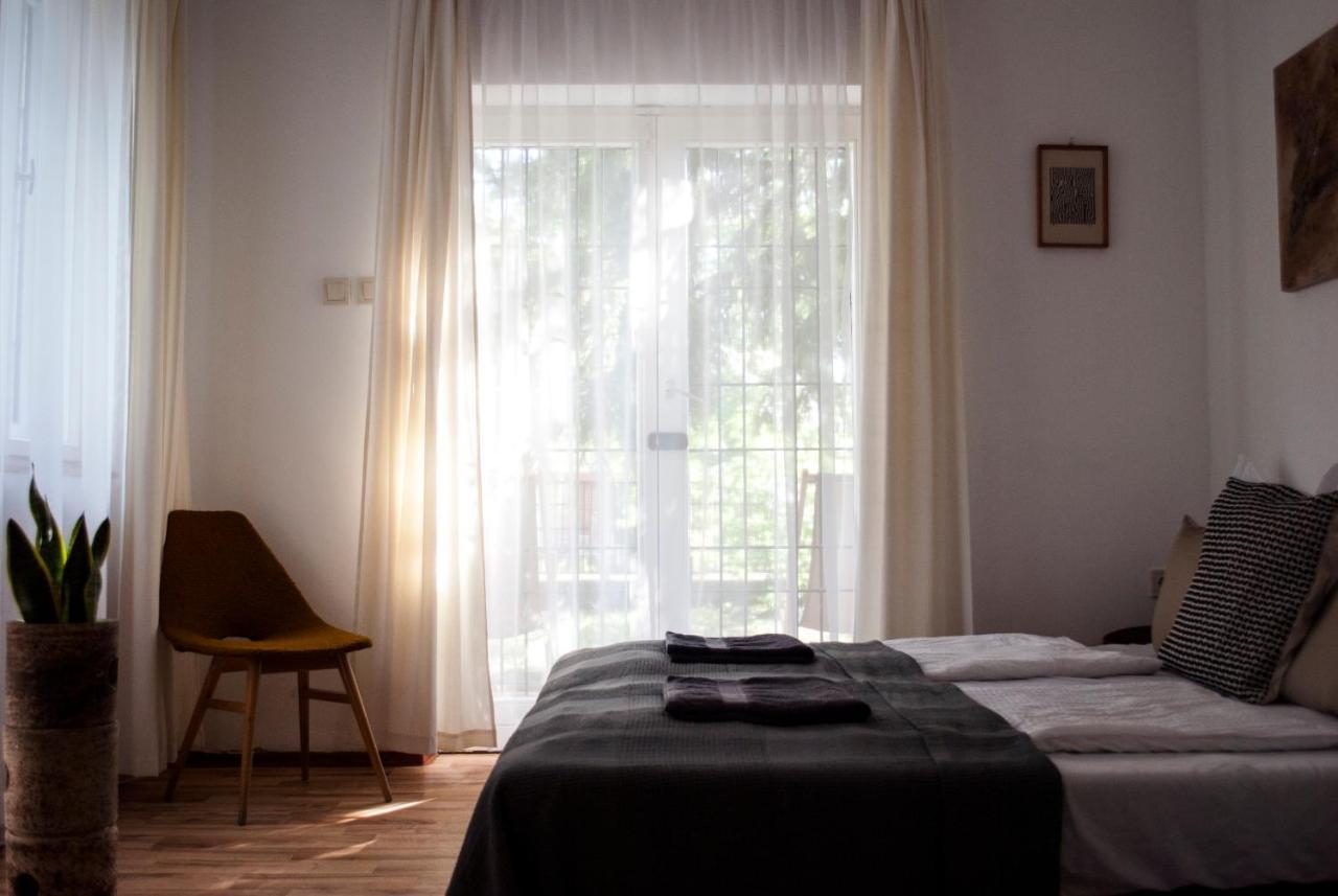Endretro Apartments Шиофок Экстерьер фото