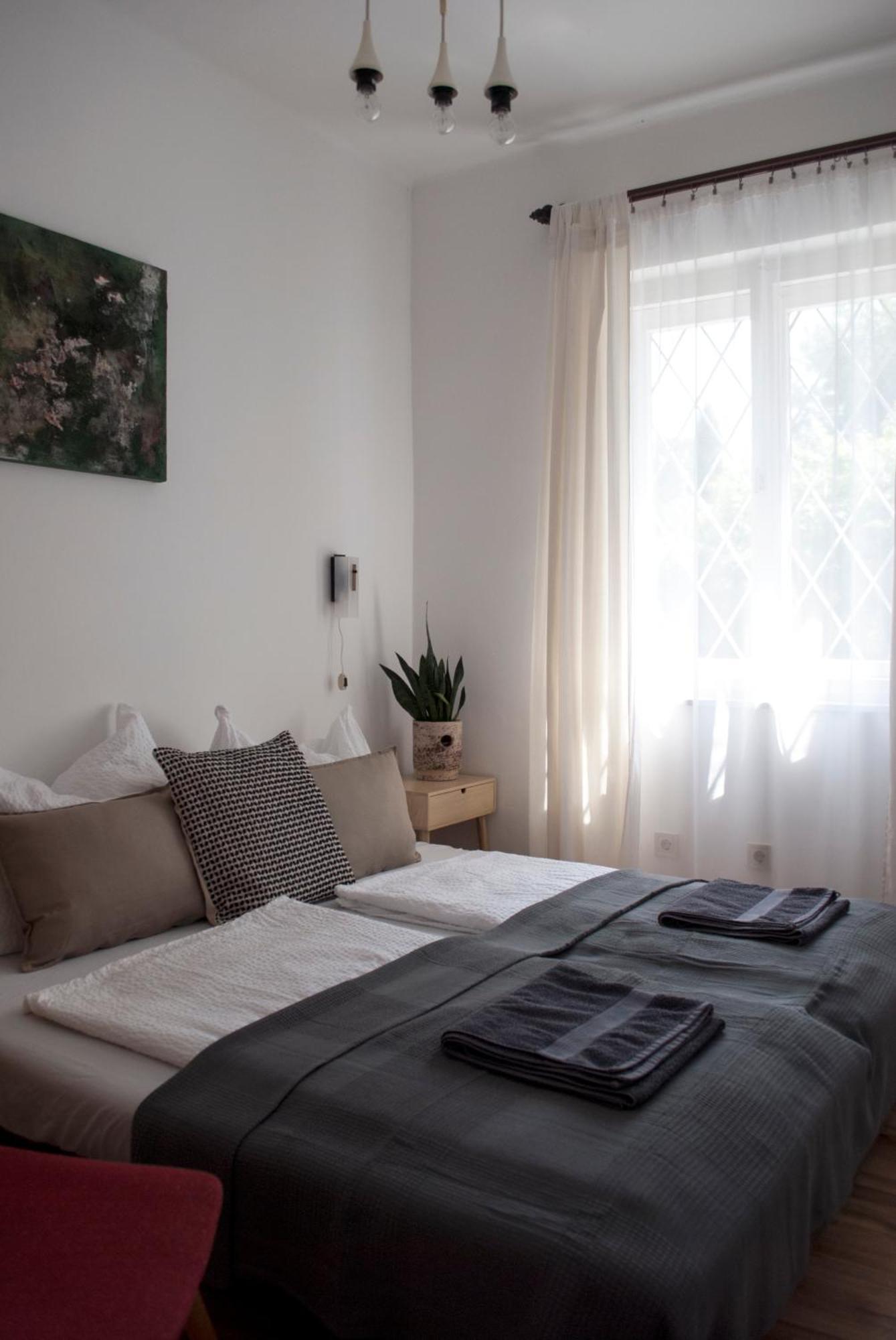 Endretro Apartments Шиофок Экстерьер фото