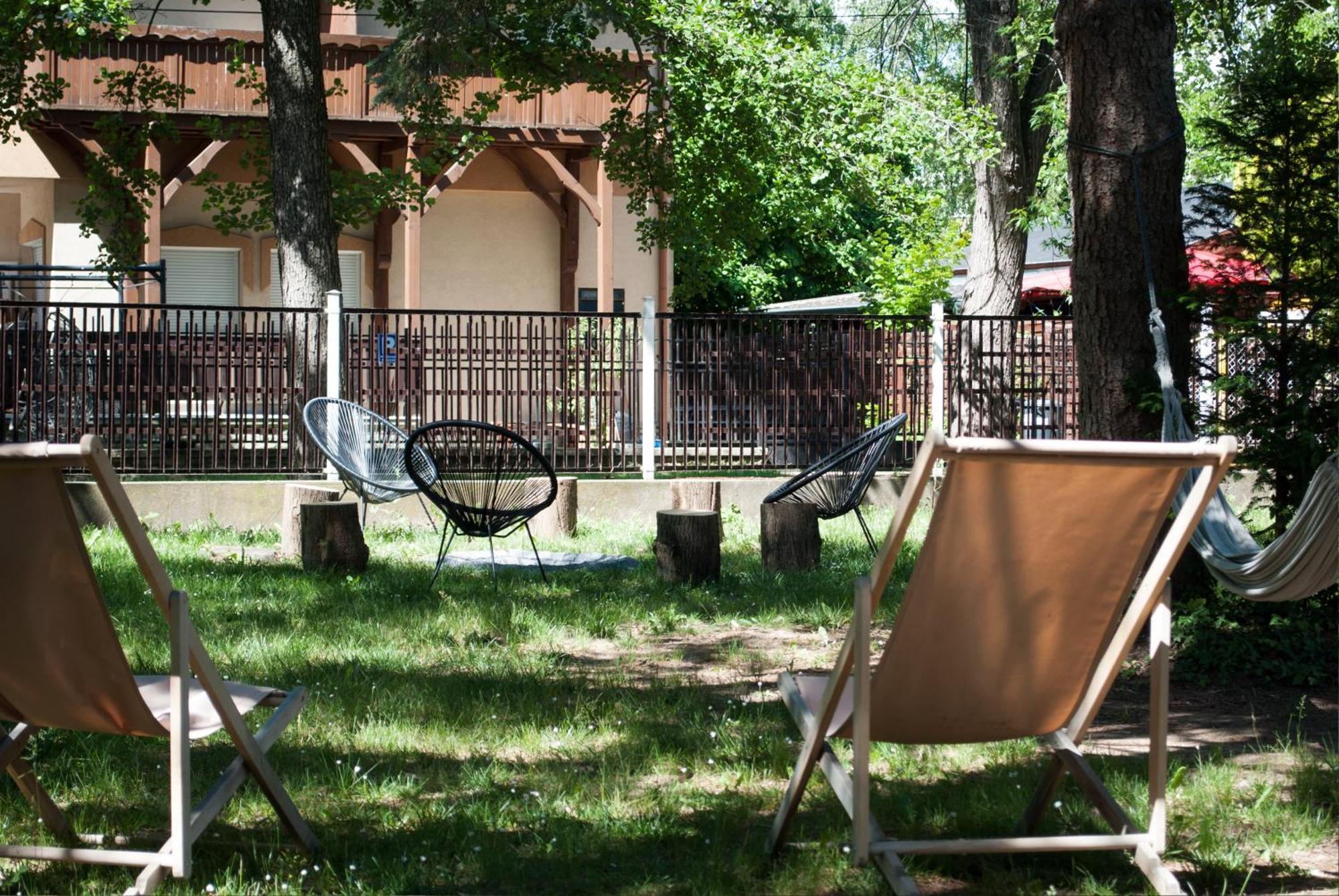 Endretro Apartments Шиофок Экстерьер фото